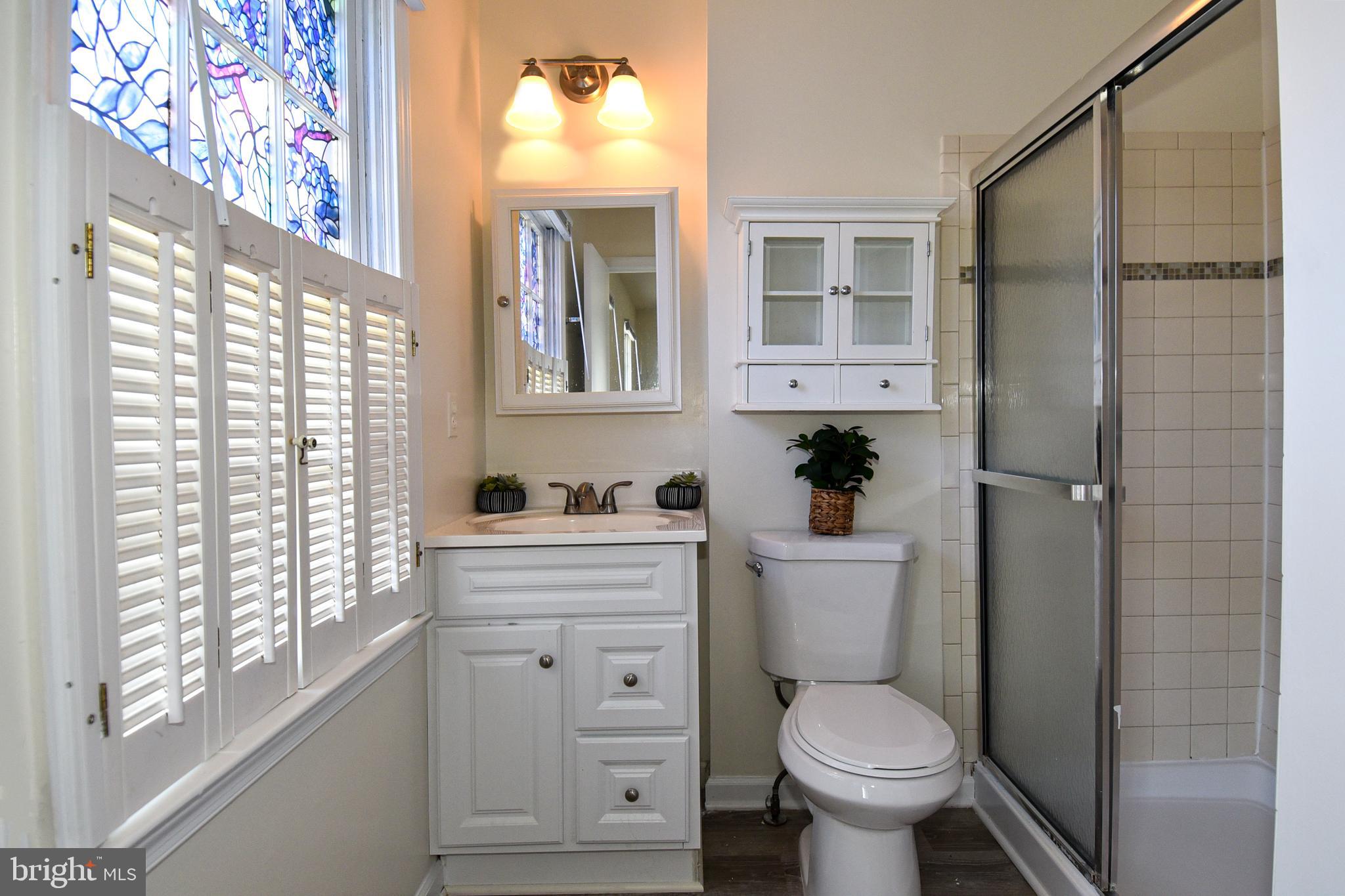 3011 Seminole Road Woodbridge, VA 22192 - Photo 24 of 55 Owners Bathroom
