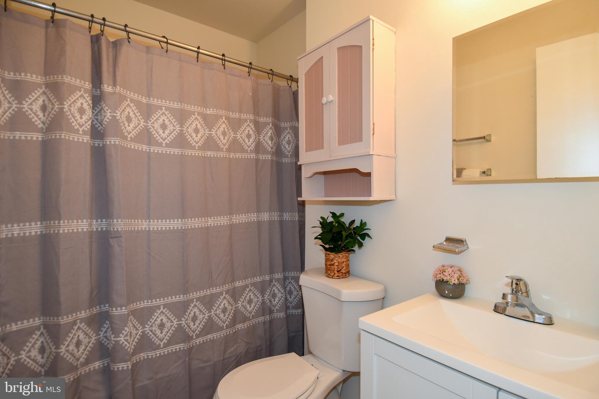 3011 Seminole Road Woodbridge, VA 22192 - Photo 28 of 55 Hall-Bathroom