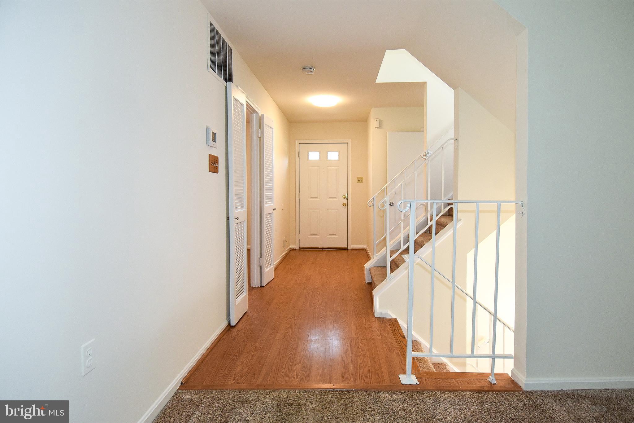 3011 Seminole Road Woodbridge, VA 22192 - Photo 5 of 55 Foyer