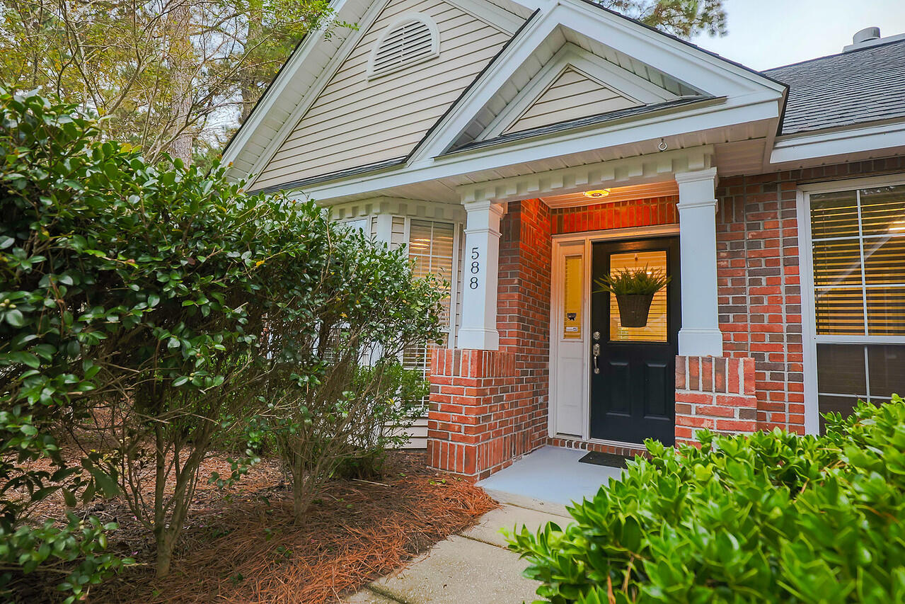 588 Antebellum Lane Mount Pleasant, SC 29464 - Photo 48 of 49 Front Porch