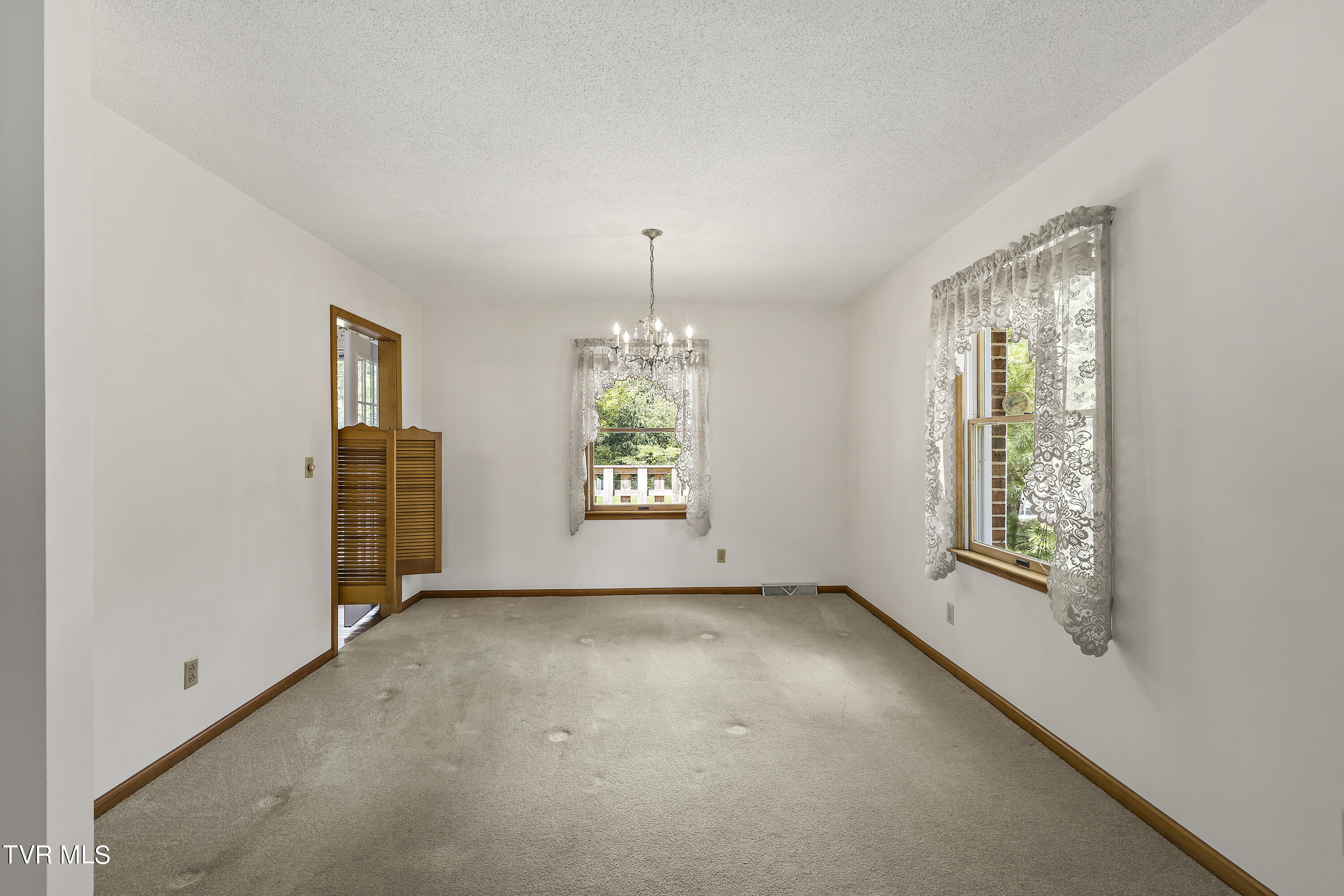 613 John Green Road Jonesborough, TN 37659 - Photo 6 of 69 128A2627 - Copy