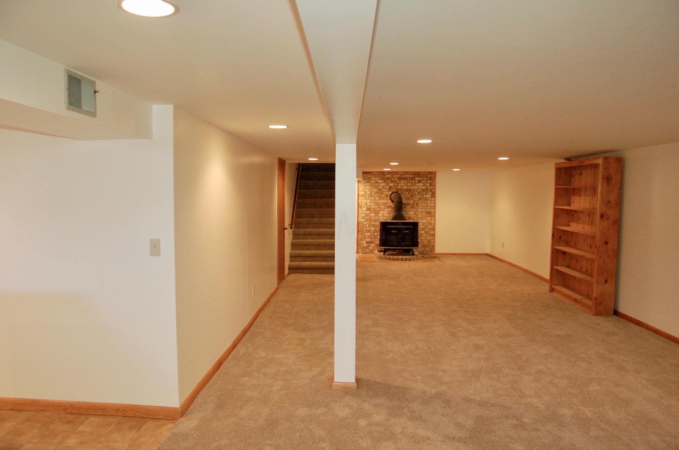 1717 Zuber Road Grove City, OH 43123 - Photo 12 of 33 Gallery Image 12