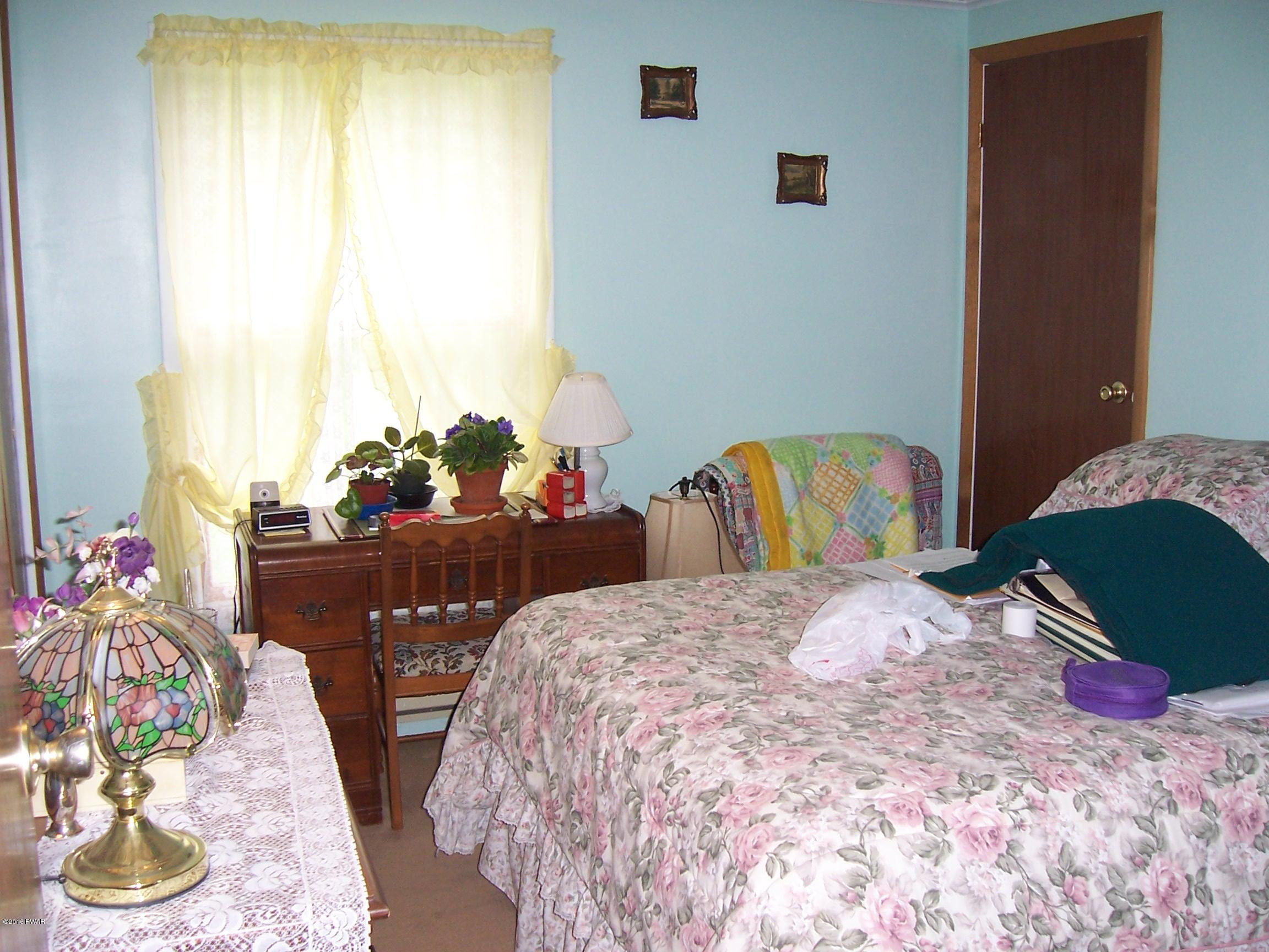 41 Como Road Lakewood, PA 18439 - Photo 8 of 22 UPSTAIRS BR