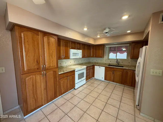 $2,300 | 10402 East Regal Drive, Sun Lakes, AZ 85248