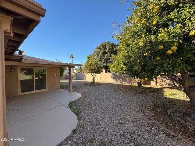 $2,300 | 10402 East Regal Drive, Sun Lakes, AZ 85248