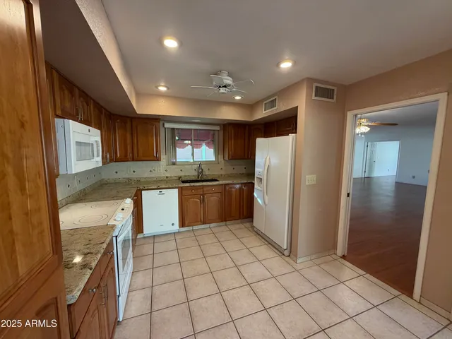 $2,300 | 10402 East Regal Drive, Sun Lakes, AZ 85248