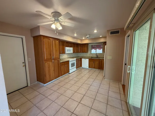 $2,300 | 10402 East Regal Drive, Sun Lakes, AZ 85248