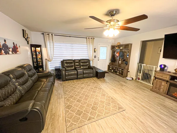 $4,000 | 8912 Southwest 6th Street, Boca Raton, FL 33433