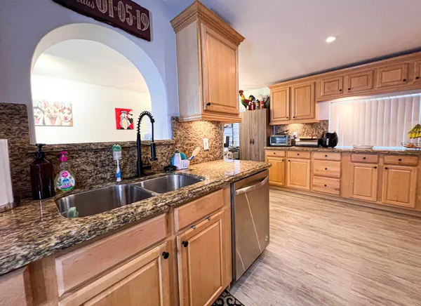 $4,000 | 8912 Southwest 6th Street, Boca Raton, FL 33433