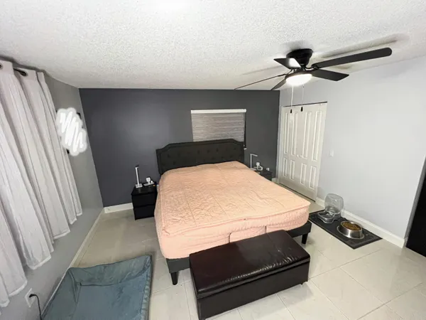 $4,000 | 8912 Southwest 6th Street, Boca Raton, FL 33433