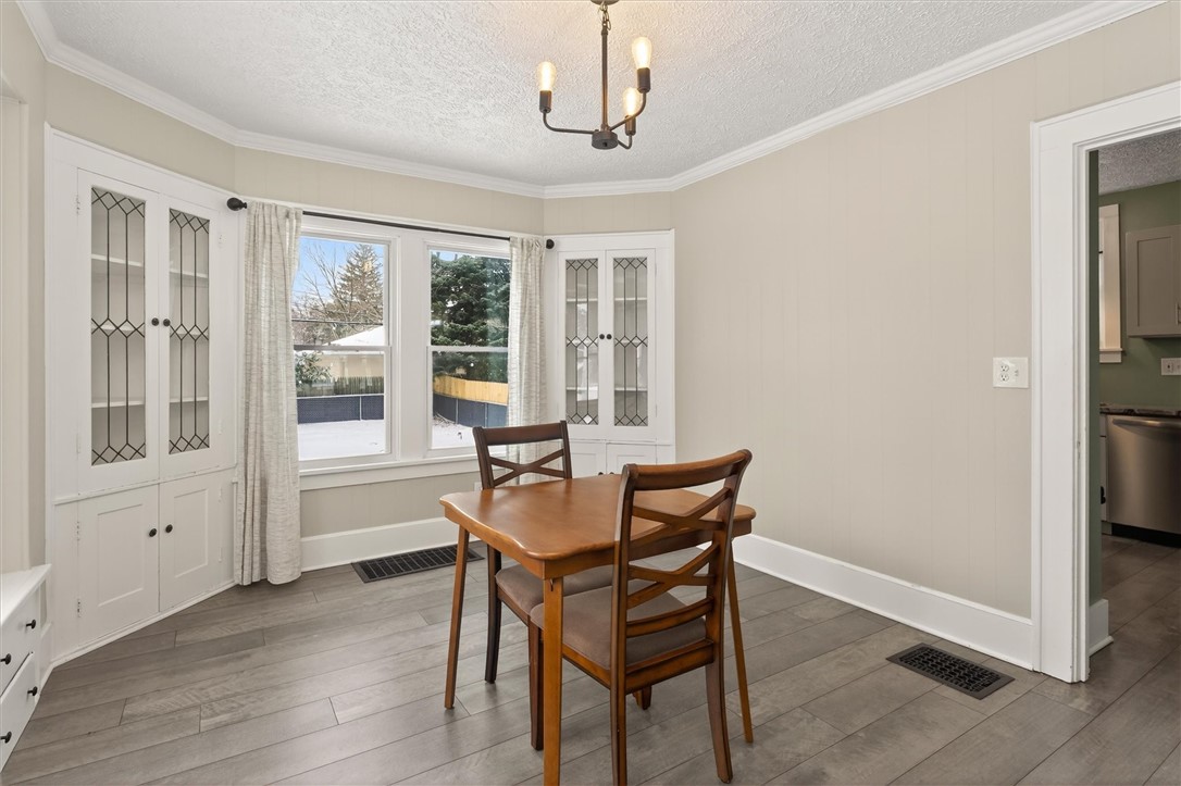 29 West Boulevard Parkway Rochester, NY 14612 - Photo 14 of 29