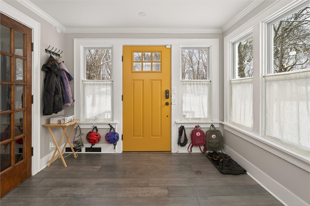 29 West Boulevard Parkway Rochester, NY 14612 - Photo 7 of 29