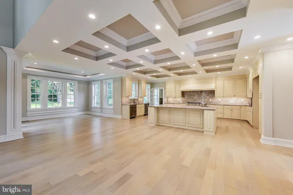 $9,500 | 3104 Sleepy Hollow Road, Falls Church, VA 22042