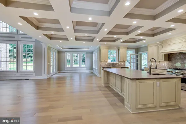 $9,500 | 3104 Sleepy Hollow Road, Falls Church, VA 22042