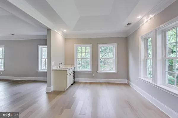 $9,500 | 3104 Sleepy Hollow Road, Falls Church, VA 22042