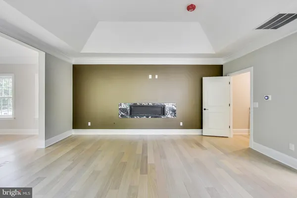 $9,500 | 3104 Sleepy Hollow Road, Falls Church, VA 22042