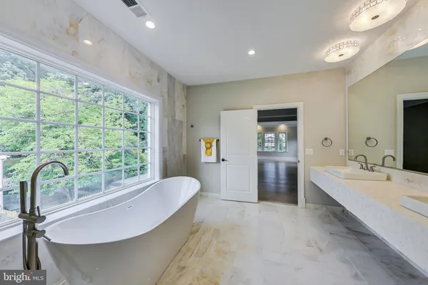 $9,500 | 3104 Sleepy Hollow Road, Falls Church, VA 22042