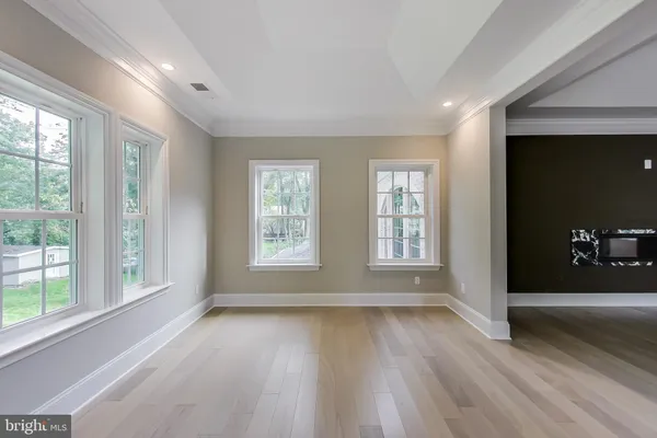 $9,500 | 3104 Sleepy Hollow Road, Falls Church, VA 22042