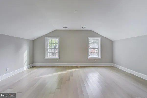 $9,500 | 3104 Sleepy Hollow Road, Falls Church, VA 22042