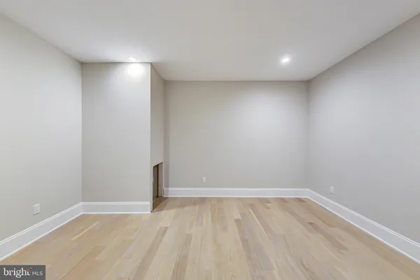 $9,500 | 3104 Sleepy Hollow Road, Falls Church, VA 22042