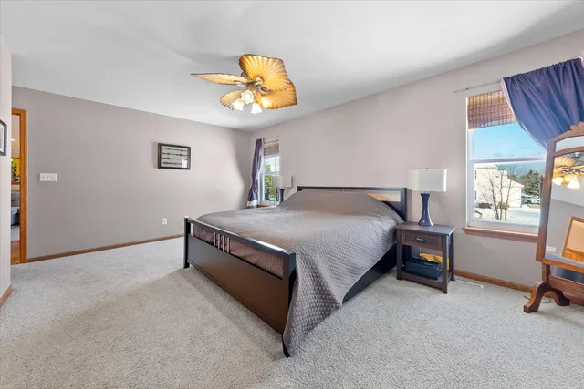 $474,900 | 814 Chisholm Lane, Port Washington, WI 53074