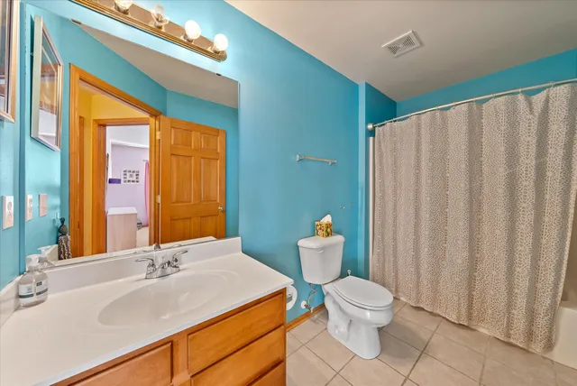 $474,900 | 814 Chisholm Lane, Port Washington, WI 53074