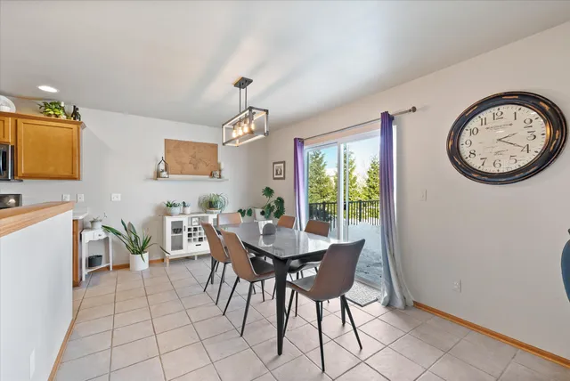 $474,900 | 814 Chisholm Lane, Port Washington, WI 53074