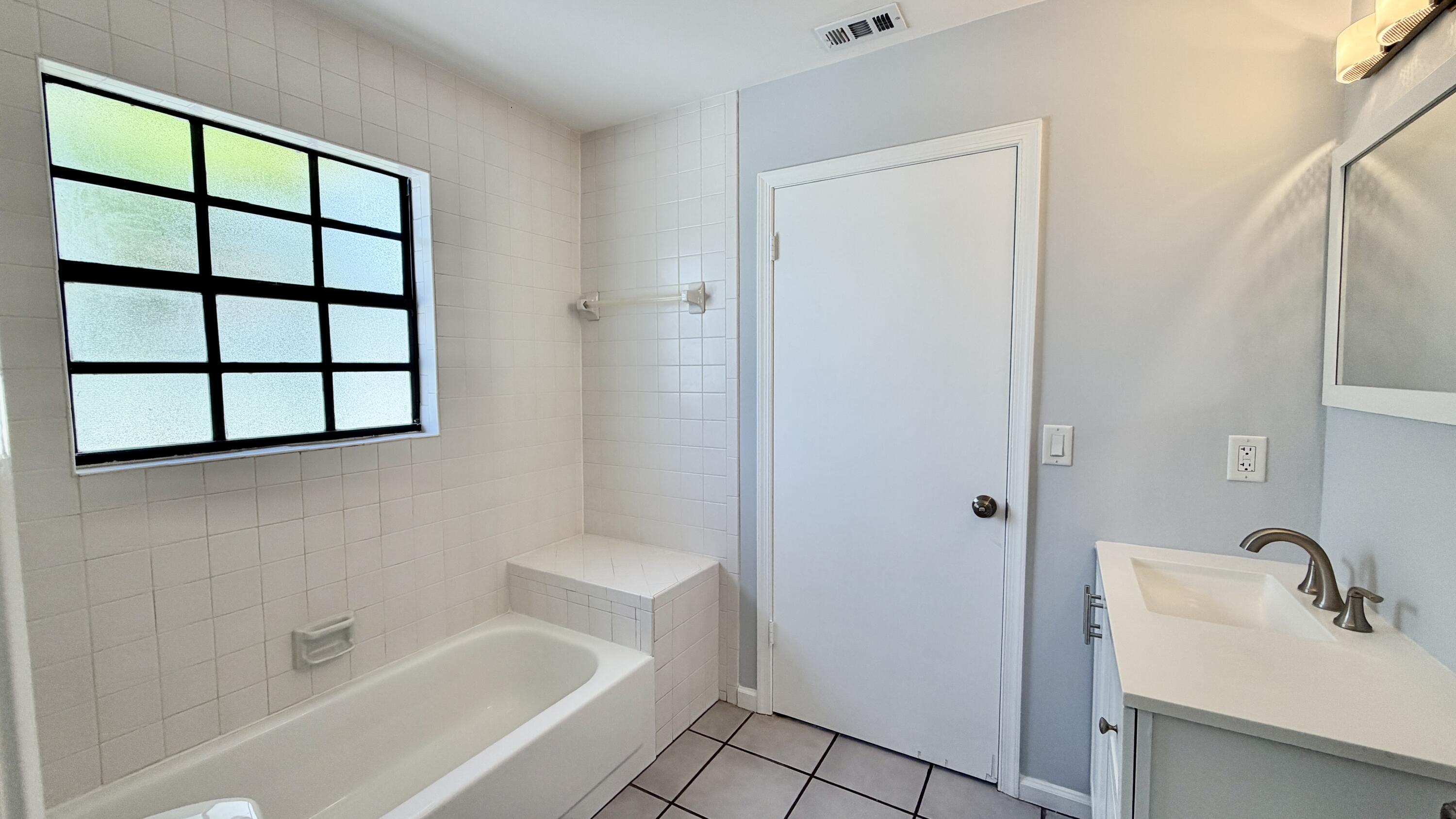 6048 Garrett Street Jupiter, FL 33458 - Photo 36 of 101 IMG_8864
