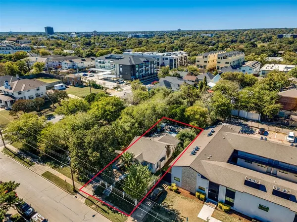 an aerial view of multiple house