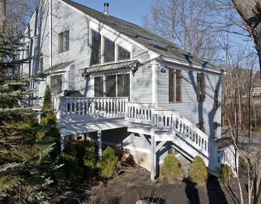 368 Shore Road, Unit 2 Ogunquit, ME 03907 - Photo 1 of 19 Exterior Front.