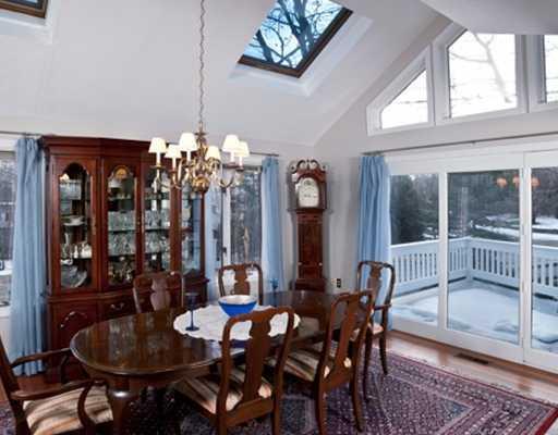 368 Shore Road, Unit 2 Ogunquit, ME 03907 - Photo 6 of 19 Dining Room.