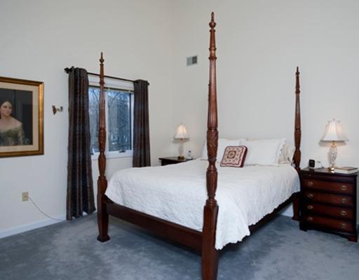 368 Shore Road, Unit 2 Ogunquit, ME 03907 - Photo 10 of 19 Master Bedroom.
