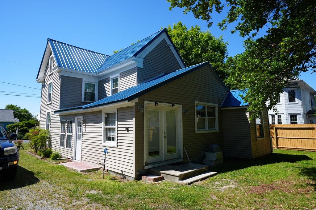 28083 Harborton Road Painter, VA 23420 - Photo 3 of 19