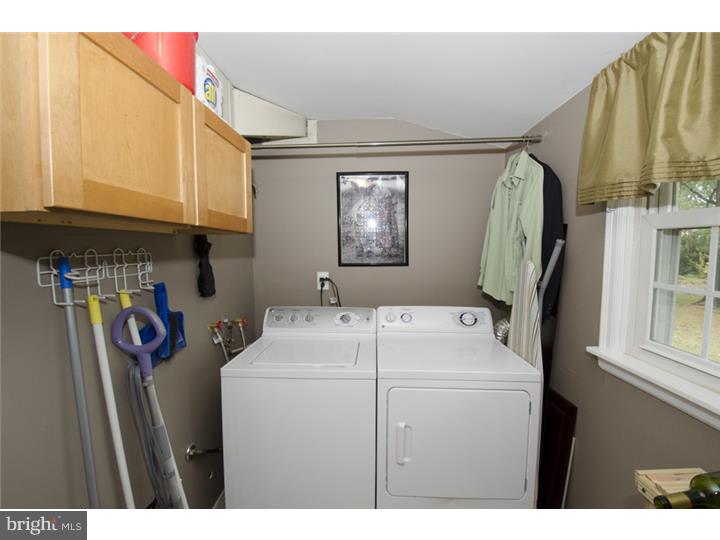 417 Manor Road Hatboro, PA 19040 - Photo 20 of 23 Laundry Room