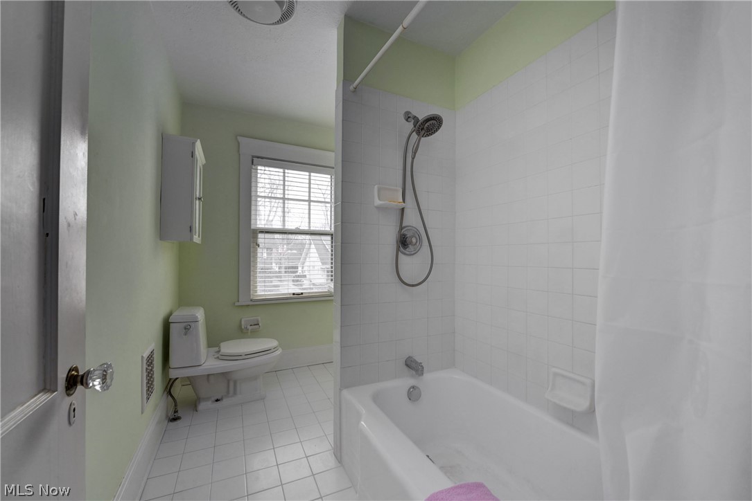 2959 Coleridge Road Cleveland, OH 44118 - Photo 25 of 35