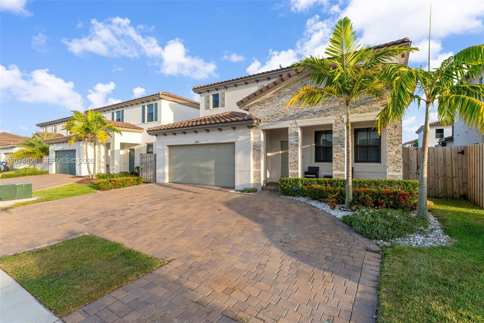 11944 Southwest 240th Street Homestead, FL 33032 - Photo 5 of 59 Gallery Image 5