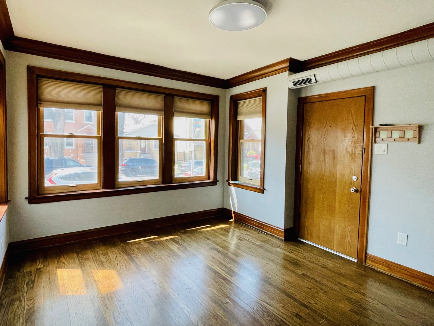 4623 South Harding Avenue Chicago, IL 60632 - Photo 4 of 41 Gallery Image 4