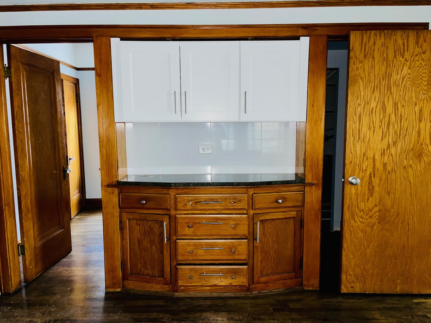 4623 South Harding Avenue Chicago, IL 60632 - Photo 8 of 41 Gallery Image 8