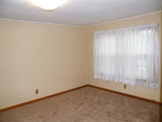 525 Hill N Dale Road Lexington, KY 40503 - Photo 6 of 29 Photo 6