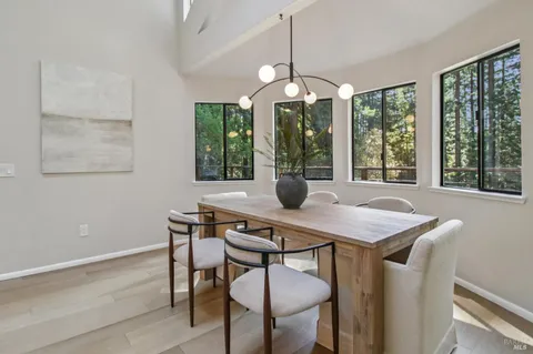 $1,695,000 | 12480 Fiori Lane, Sebastopol, CA 95472