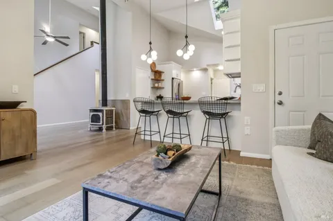 $1,695,000 | 12480 Fiori Lane, Sebastopol, CA 95472