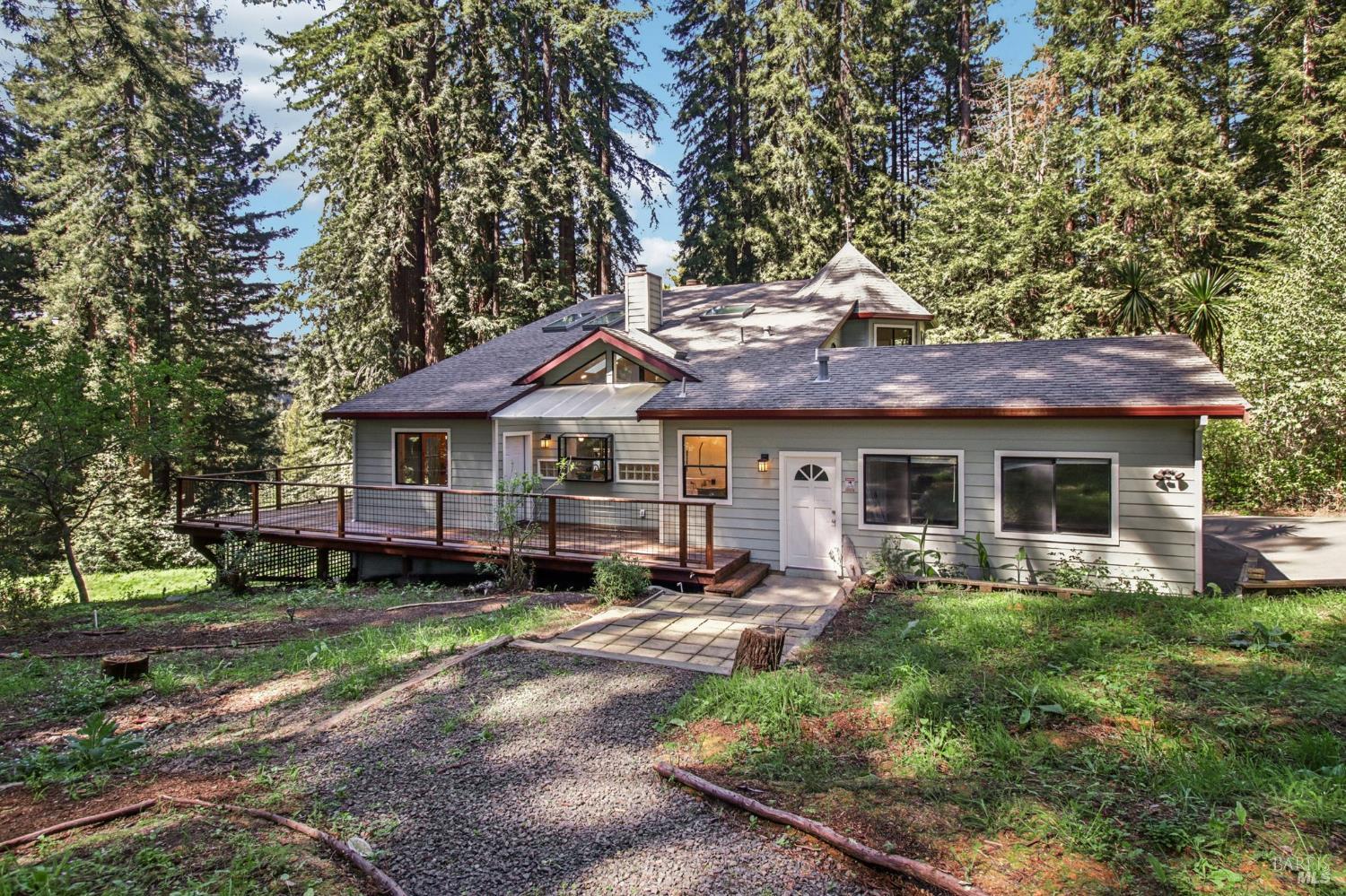 12480 Fiori Lane Sebastopol, CA 95472 - Photo 5 of 53