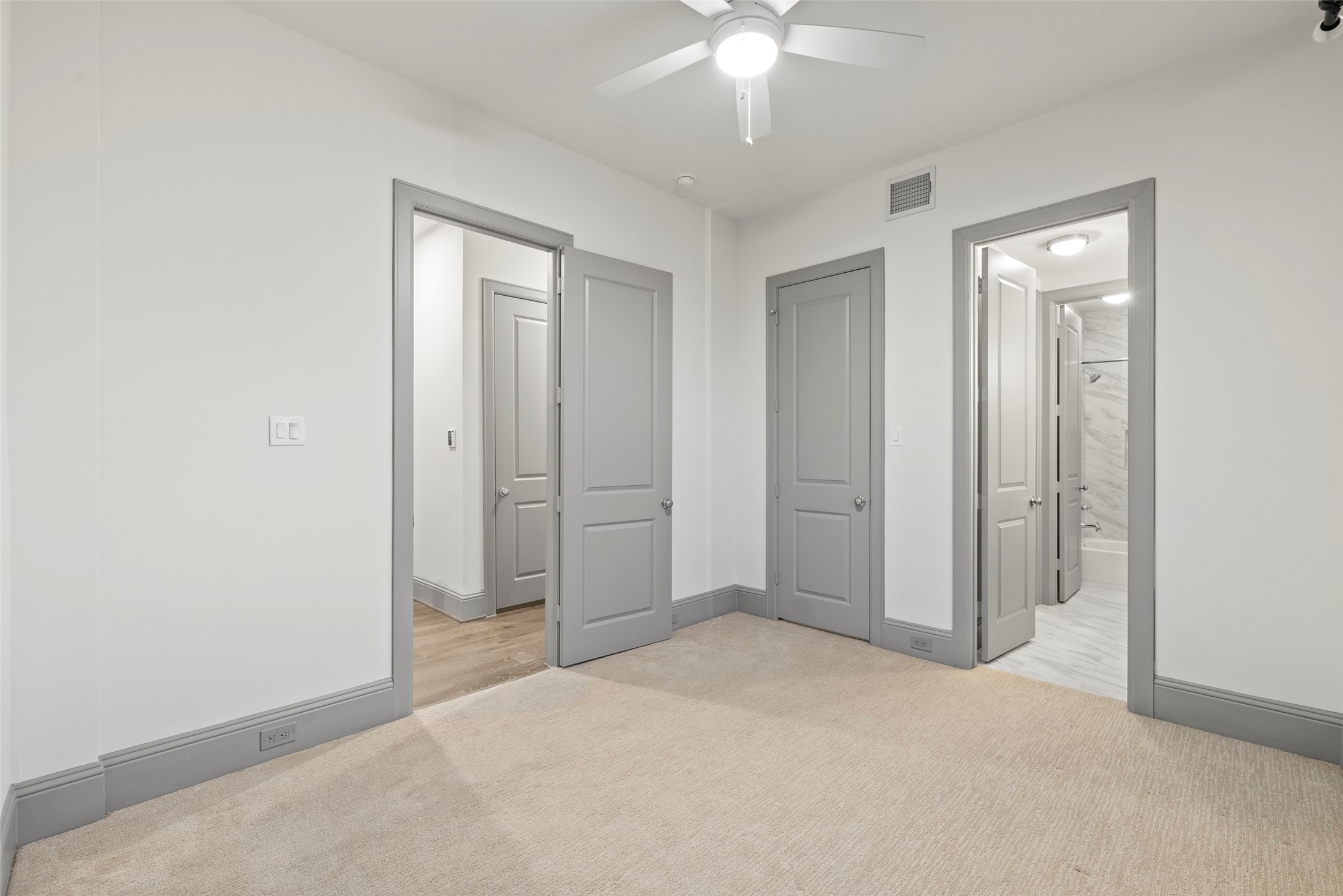 1719 Holman Street Houston, TX 77004 - Photo 26 of 40 an empty room with a bathroom