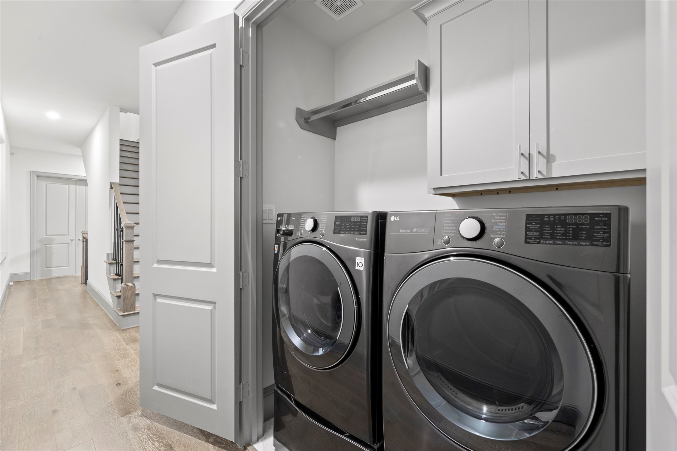 1719 Holman Street Houston, TX 77004 - Photo 29 of 40 a utility room with dryer and washer