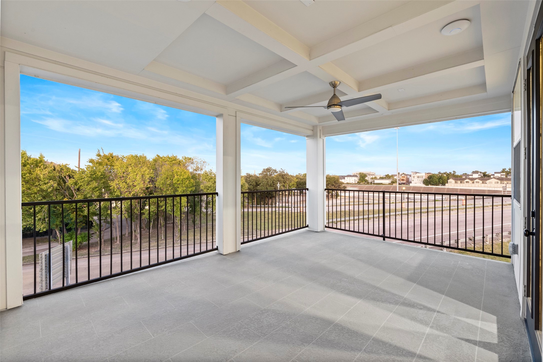 1719 Holman Street Houston, TX 77004 - Photo 34 of 40 a view of a balcony