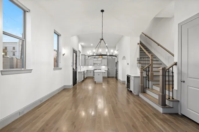 $5,295 | 1719 Holman Street, Houston, TX 77004