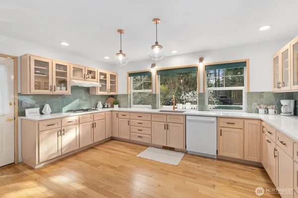 $1,099,000 | 24801 Hillbend Lane Northeast, Kingston, WA 98346