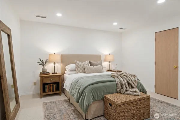 $1,099,000 | 24801 Hillbend Lane Northeast, Kingston, WA 98346