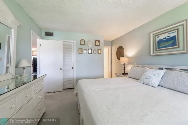 an aerial view of a house having yard