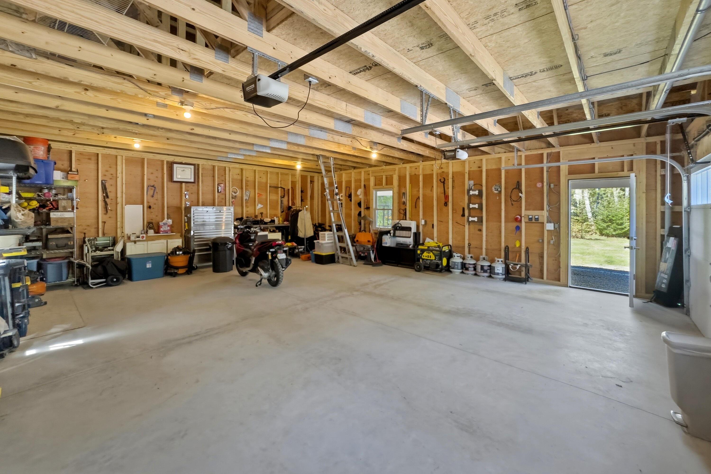 36 Snowdeal Road South Thomaston, ME 04858 - Photo 73 of 87 detached garage